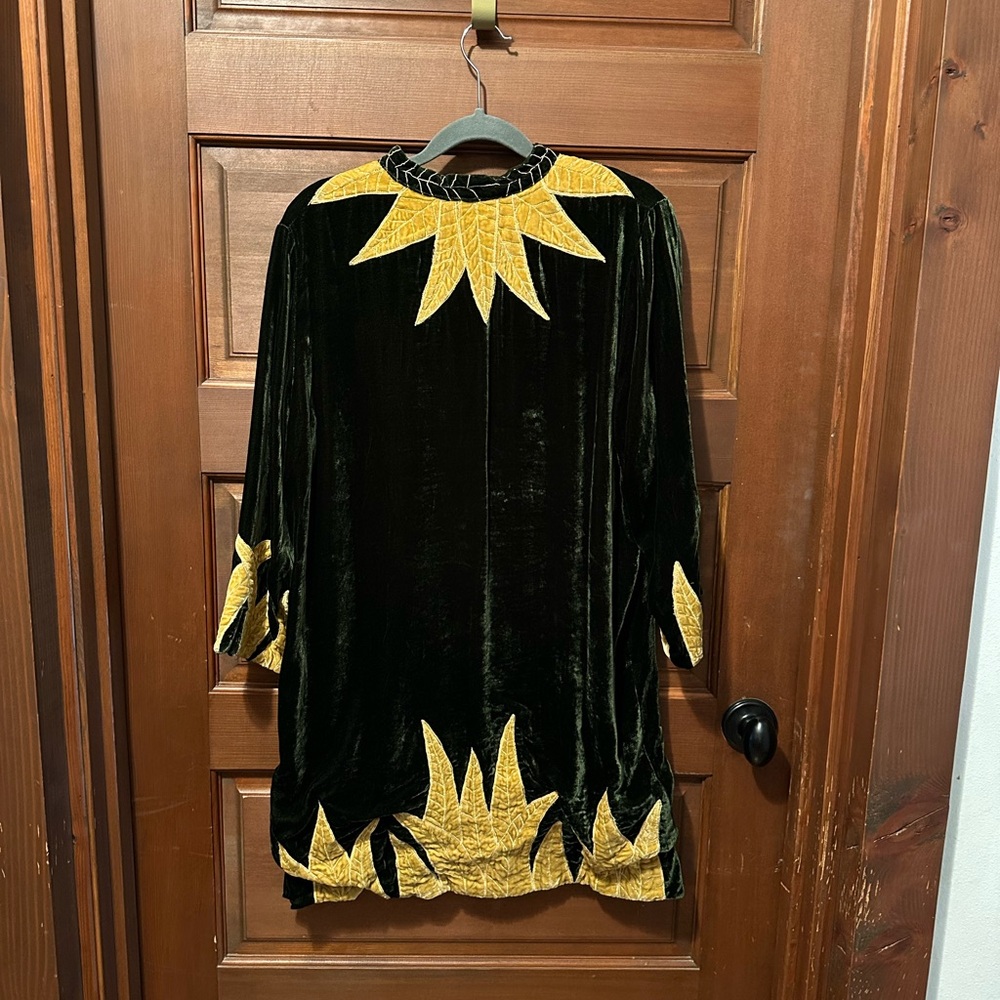 ❌Do not buy❌ For Jess❌  HTF Chasing Unicorns Green Aquarius Velvet Tunic - Picture 3 of 10